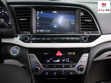 2017 - hyundai avante
