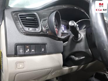 2019 - kia carnival