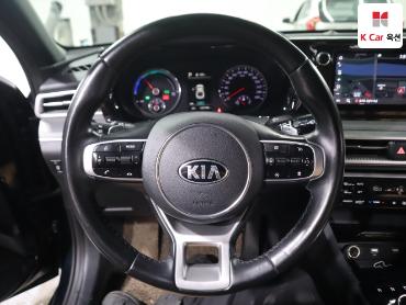 2021 - kia k5