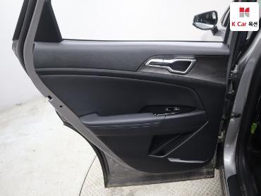 2022 - kia sportage