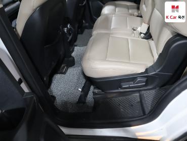 2020 - ford explorer