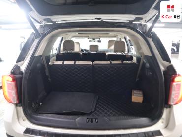 2020 - ford explorer