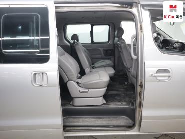 2012 - hyundai grand starex