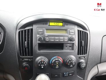 2012 - hyundai grand starex