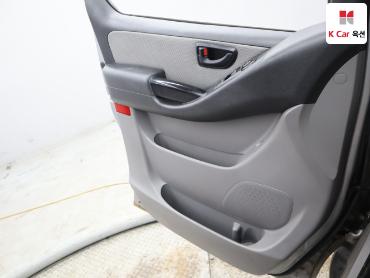 2012 - hyundai grand starex