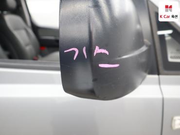 2012 - hyundai grand starex