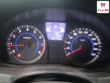 2016 - hyundai accent
