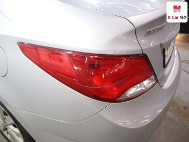 2016 - hyundai accent