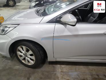 2016 - hyundai accent