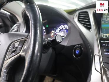 2011 - hyundai grandeur