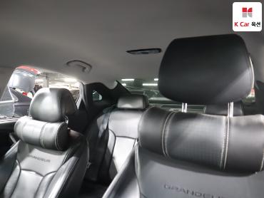 2011 - hyundai grandeur