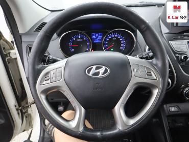 2012 - hyundai tucson