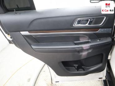 2017 - ford explorer