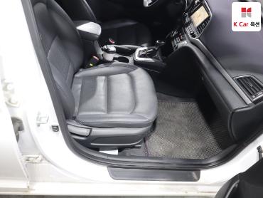 2017 - hyundai avante