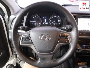 2017 - hyundai avante