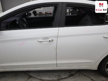2017 - hyundai avante