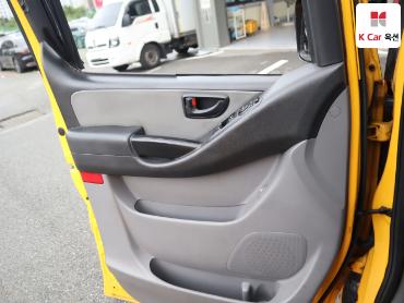 2019 - hyundai grand starex