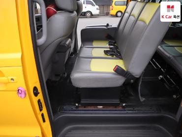 2019 - hyundai grand starex