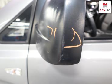 2011 - hyundai grand starex