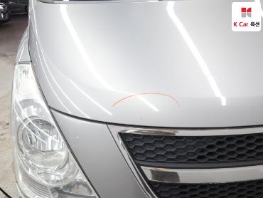 2011 - hyundai grand starex