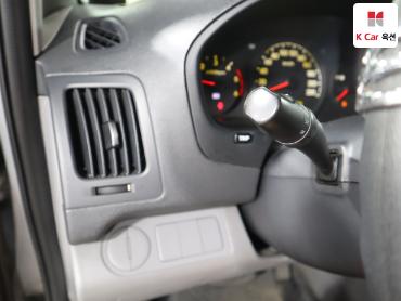 2011 - hyundai grand starex