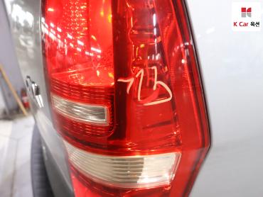 2011 - hyundai grand starex