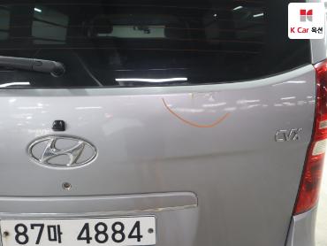 2011 - hyundai grand starex