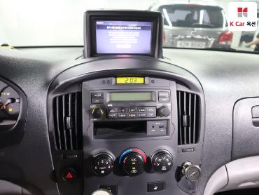 2011 - hyundai grand starex