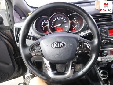 2017 - kia pride