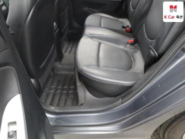 2011 - hyundai accent