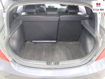 2011 - hyundai accent