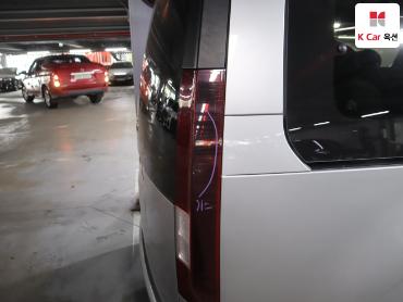 2022 - hyundai staria