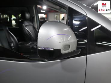 2022 - hyundai staria