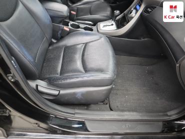 2012 - hyundai avante