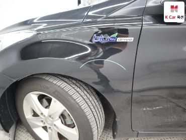 2012 - hyundai avante