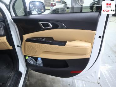 2023 - kia carnival
