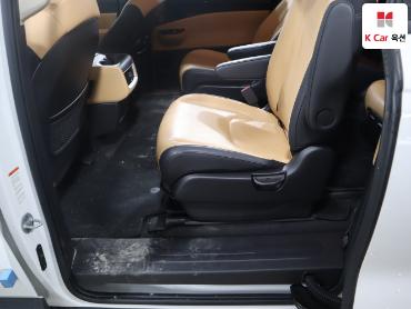 2023 - kia carnival