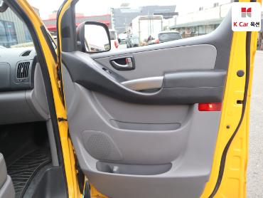 2018 - hyundai grand starex