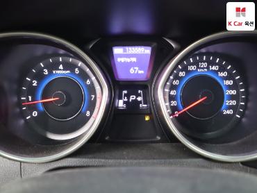 2013 - hyundai avante