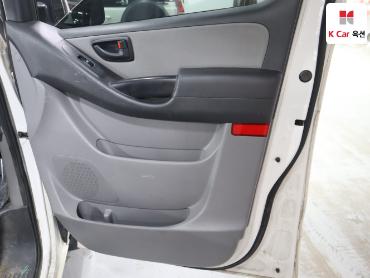 2021 - hyundai grand starex