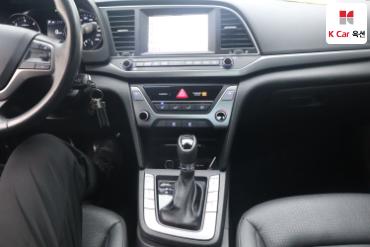 2016 - hyundai avante