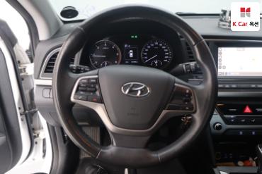 2016 - hyundai avante