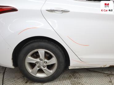 2014 - hyundai avante