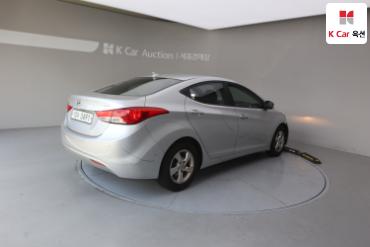 2013 - hyundai avante