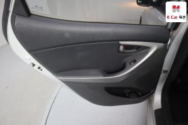 2013 - hyundai avante