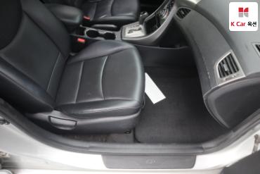 2013 - hyundai avante
