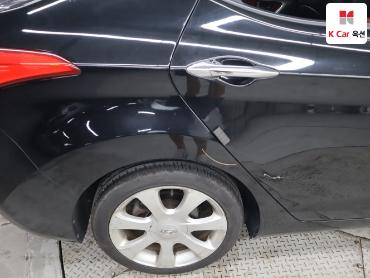 2011 - hyundai avante