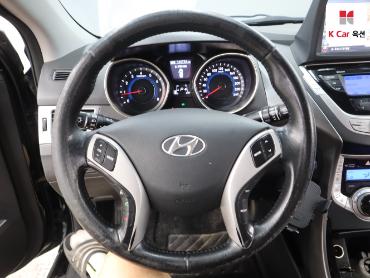 2011 - hyundai avante