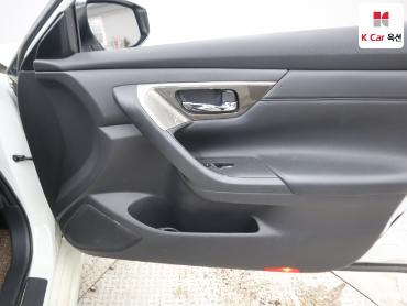 2016 - nissan altima