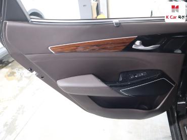 2017 - kia k7